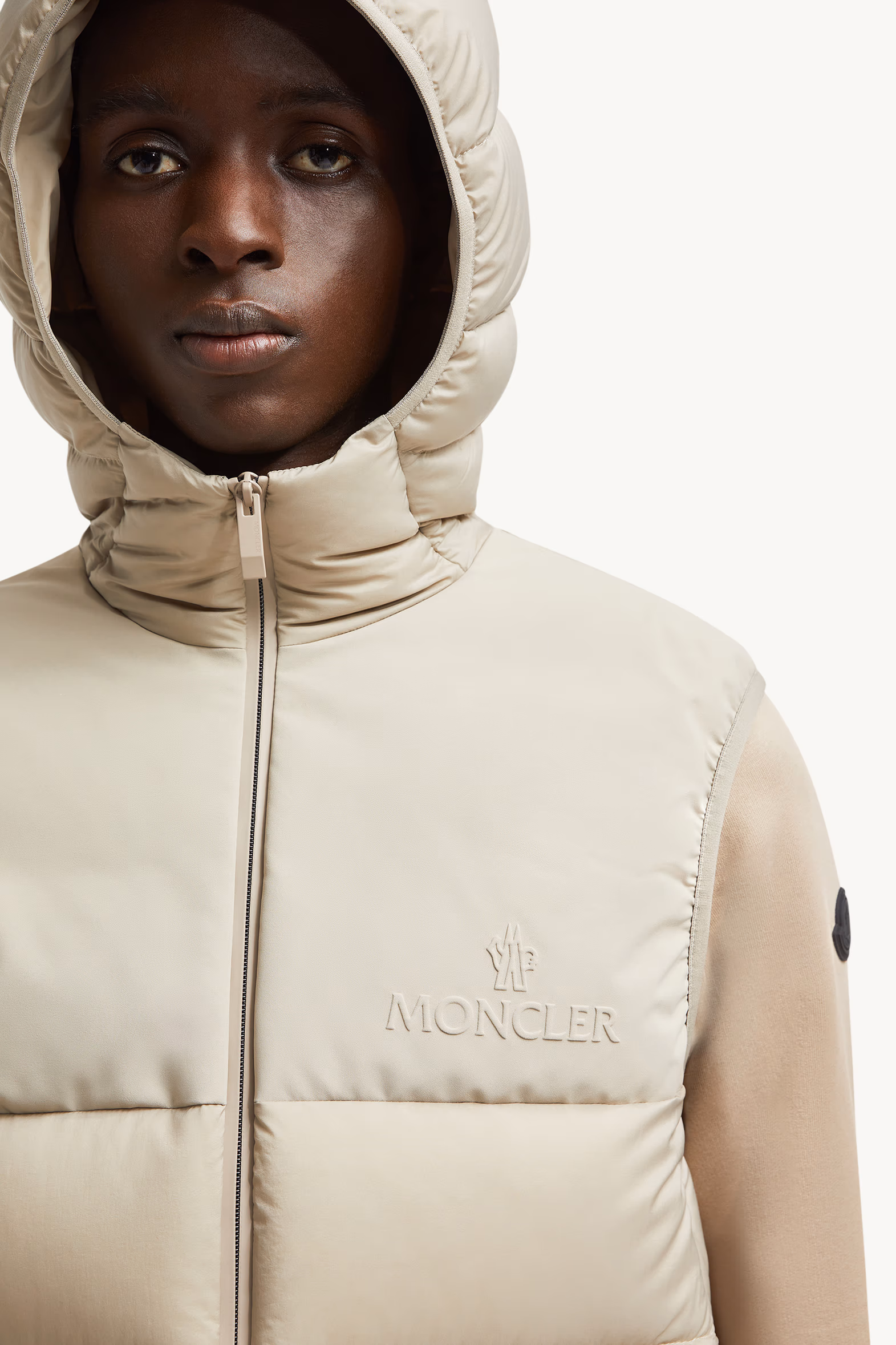 Chaleco plumífero con capucha Bresse Hombre Beige Claro Moncler 7